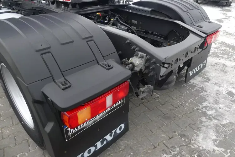 Volvo FH4 460 / EURO 6 / AUTOMAT / I -SHIFT / 5 SZTUK / zdjęcie 15
