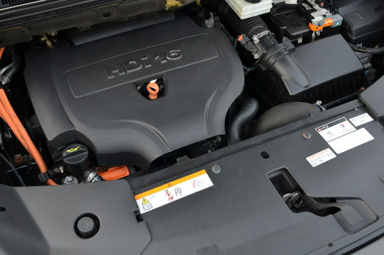 Citroen DS5 Czarny 2.0HDI Hybrid4 200KM Serwis Kamera Panorama Keyless go zdjęcie 16