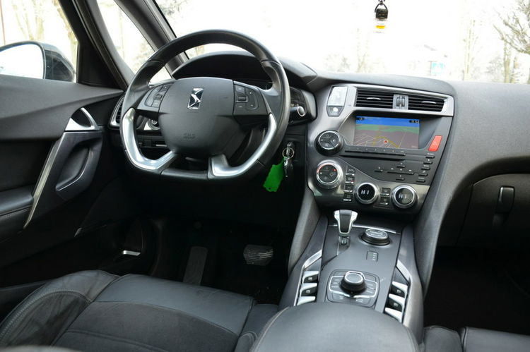 Citroen DS5 Czarny 2.0HDI Hybrid4 200KM Serwis Kamera Panorama Keyless go zdjęcie 25