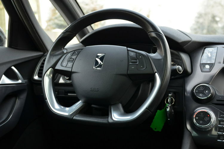 Citroen DS5 Czarny 2.0HDI Hybrid4 200KM Serwis Kamera Panorama Keyless go zdjęcie 26