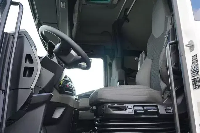 MAN TGX / 18.470 / E 6 / GM / ZESTAW PRZEJAZDOWY 120 M3 / ŁAD. 14 815 KG / RETARDER zdjęcie 7