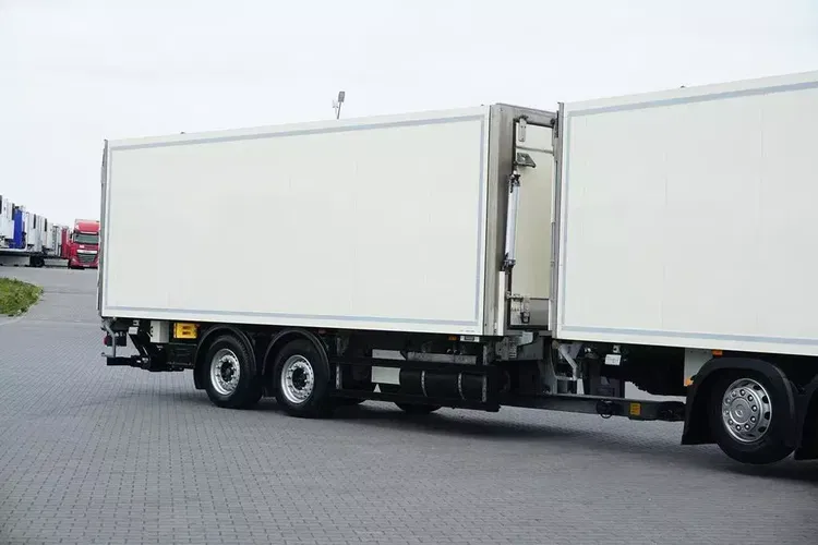 Mercedes / ACTROS / 2540 / ACC / E 6 / ZESTAW PRZEJAZDOWY / CHŁODNIA + WINDA / 38 PALET zdjęcie 37