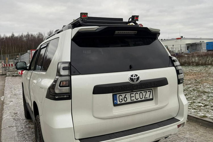 Toyota Land Cruiser Executive / 2kpl kół / Doinwestowany / Off-Road / Salon PL ASO FV 23% zdjęcie 2