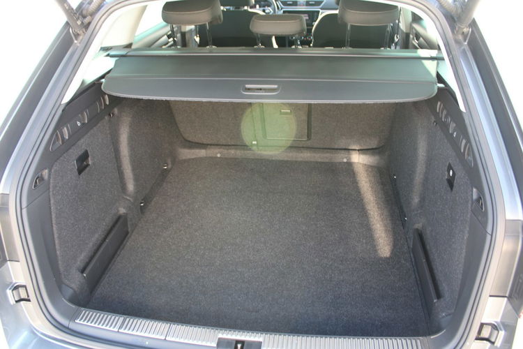 Skoda Superb Style DSG Kamera Gwarancja G.Fotele zdjęcie 11
