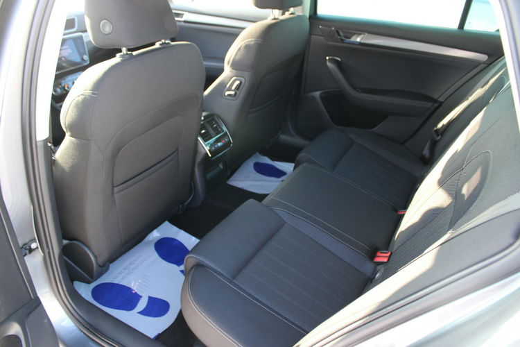 Skoda Superb Style DSG Kamera Gwarancja G.Fotele zdjęcie 14
