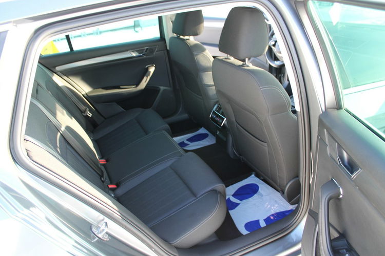Skoda Superb Style DSG Kamera Gwarancja G.Fotele zdjęcie 31