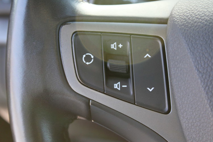 Hyundai i40 F-VAT netto 43 821 PLN Gwarancja Comfort Grzane fotele Kamera zdjęcie 19