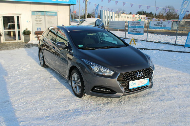 Hyundai i40 F-VAT netto 43 821 PLN Gwarancja Comfort Grzane fotele Kamera zdjęcie 3