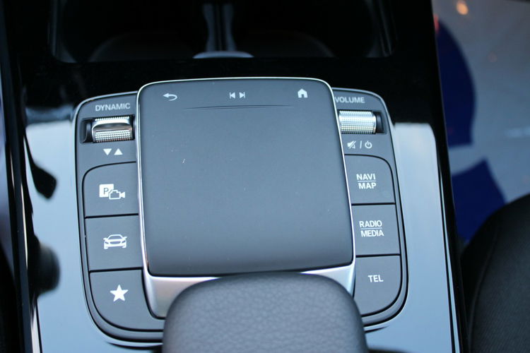 Mercedes CLA 200 Kamera Ambiente Gwarancja MAŁY PRZEBIEG zdjęcie 25