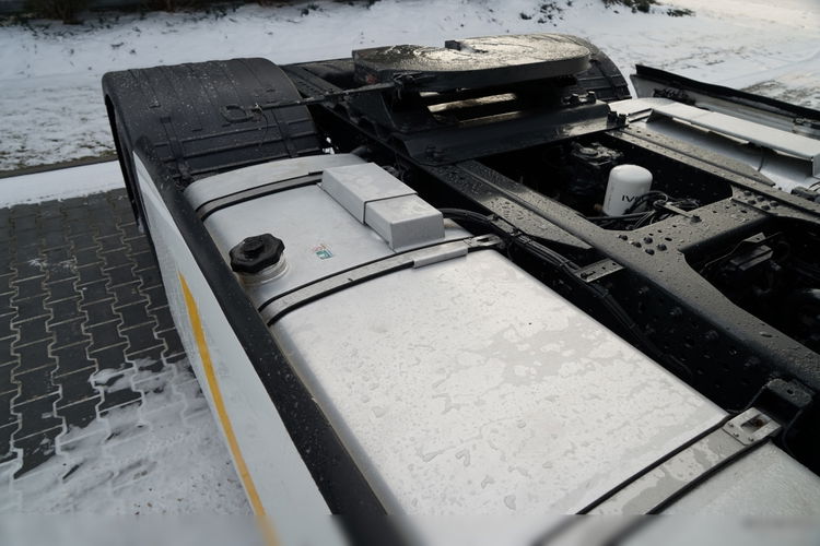 Iveco XWAY / 510 / RETARDER / KLIMA POSTOJOWA zdjęcie 17