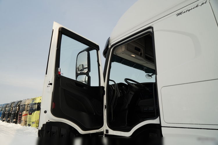 Iveco XWAY / 510 / RETARDER / KLIMA POSTOJOWA zdjęcie 23