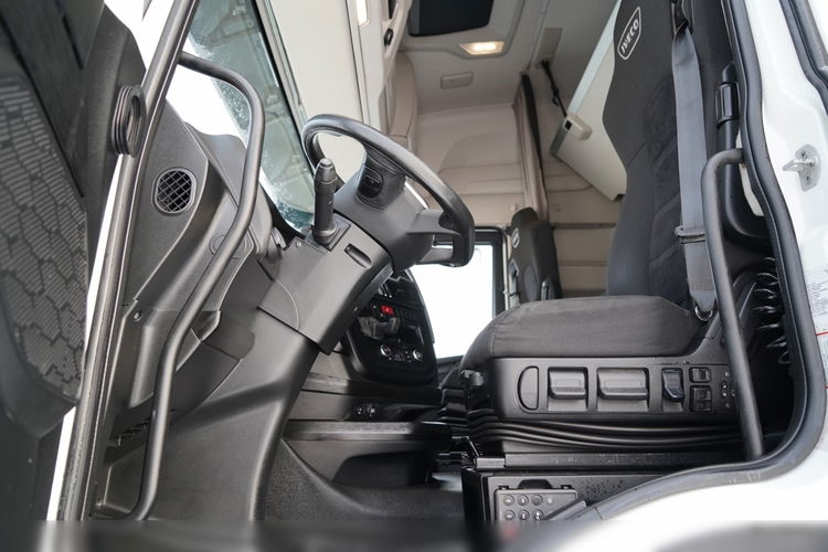 Iveco XWAY / 510 / RETARDER / KLIMA POSTOJOWA zdjęcie 24