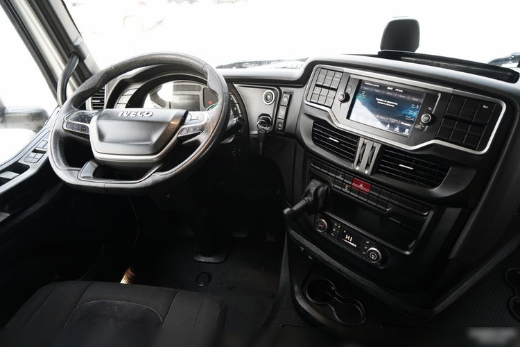 Iveco XWAY / 510 / RETARDER / KLIMA POSTOJOWA zdjęcie 30