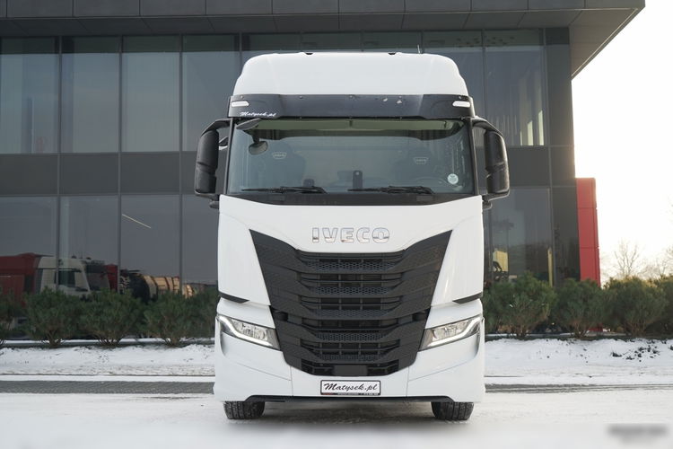 Iveco XWAY / 510 / RETARDER / KLIMA POSTOJOWA zdjęcie 3