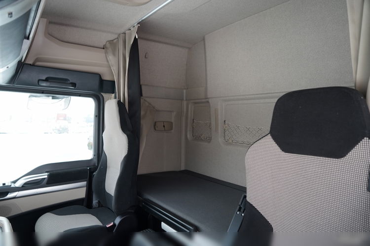 MAN TGX 18.500 / HYDRAULIKA / RETARDER / WYSOKO ZAWIESZONY / ALUFELGI / XLX zdjęcie 26