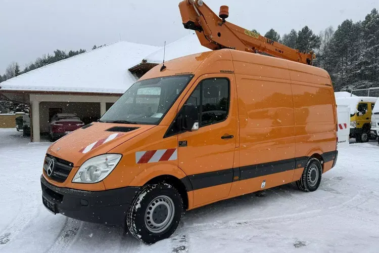 Mercedes Sprinter zdjęcie 2
