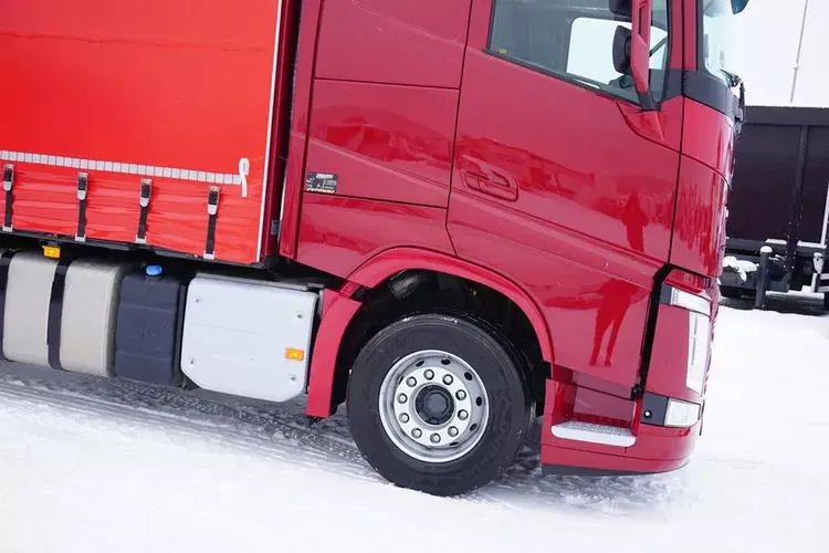 Volvo FH / 460 / EURO 6 / ZESTAW PRZESTRZENNY + WINDA / OŚ SKRĘTNA zdjęcie 17