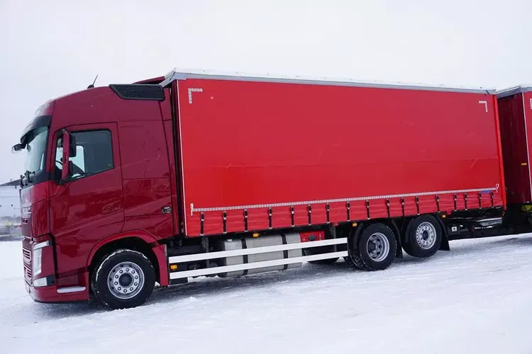 Volvo FH / 460 / EURO 6 / ZESTAW PRZESTRZENNY + WINDA / OŚ SKRĘTNA zdjęcie 37