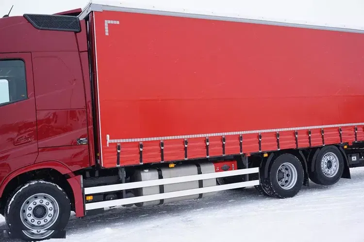 Volvo FH / 460 / EURO 6 / ZESTAW PRZESTRZENNY + WINDA / OŚ SKRĘTNA zdjęcie 40