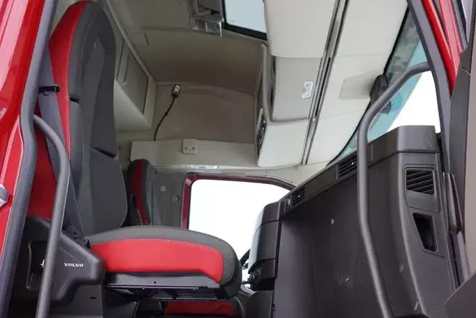 Volvo FH / 460 / EURO 6 / ZESTAW PRZESTRZENNY + WINDA / OŚ SKRĘTNA zdjęcie 8