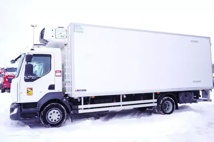 Renault D210 12T / Chłodnia Bitemperatura / 3 sztuki / 70 tys.km zdjęcie 11