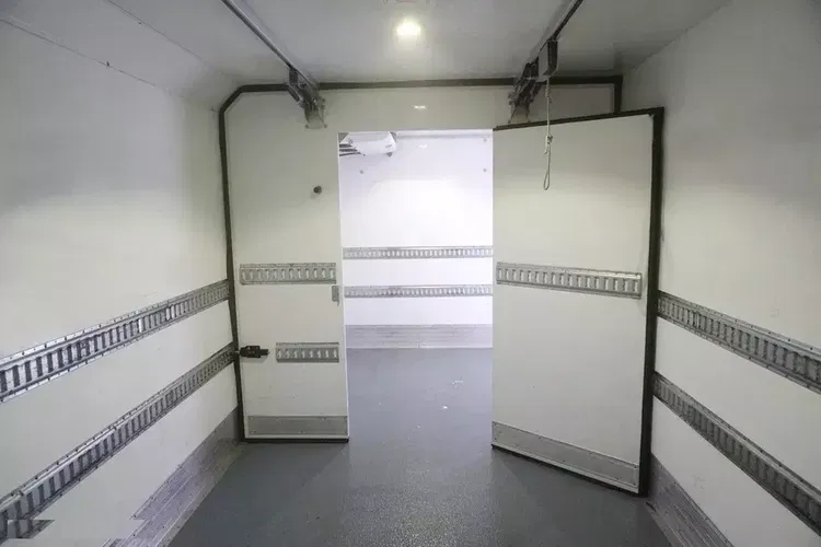 Renault D210 12T / Chłodnia Bitemperatura / 3 sztuki / 70 tys.km zdjęcie 13