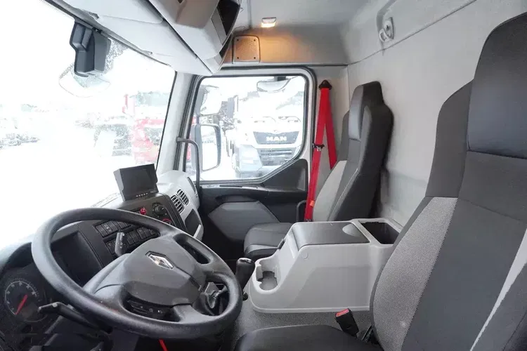 Renault D210 12T / Chłodnia Bitemperatura / 3 sztuki / 70 tys.km zdjęcie 17