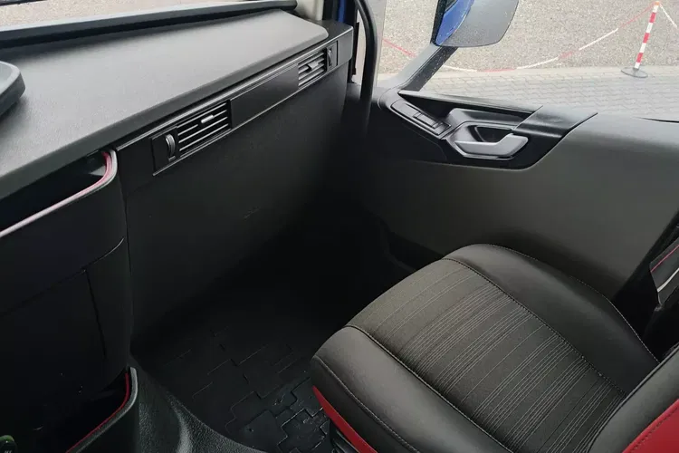 Volvo FH4 460 / EURO 6 / AUTOMAT / I -SHIFT / STANDARD / zdjęcie 23