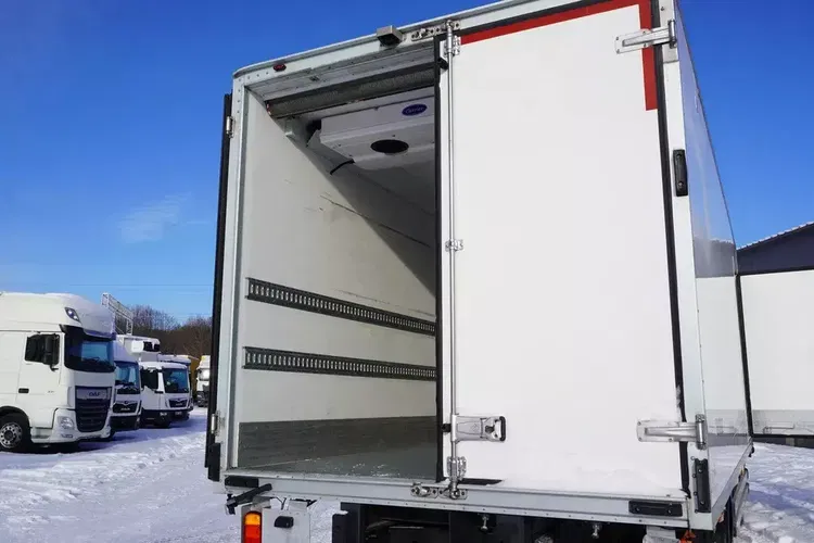 Renault D210 12T / Chłodnia Bitemperatura / 3 sztuki / 90 tys.km zdjęcie 7