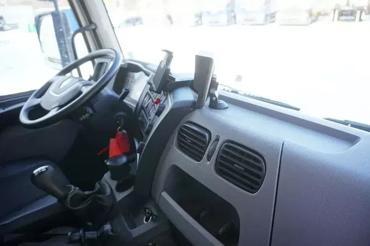 Renault D210 12T / Chłodnia Bitemperatura / 3 sztuki / 80 tys.km zdjęcie 27