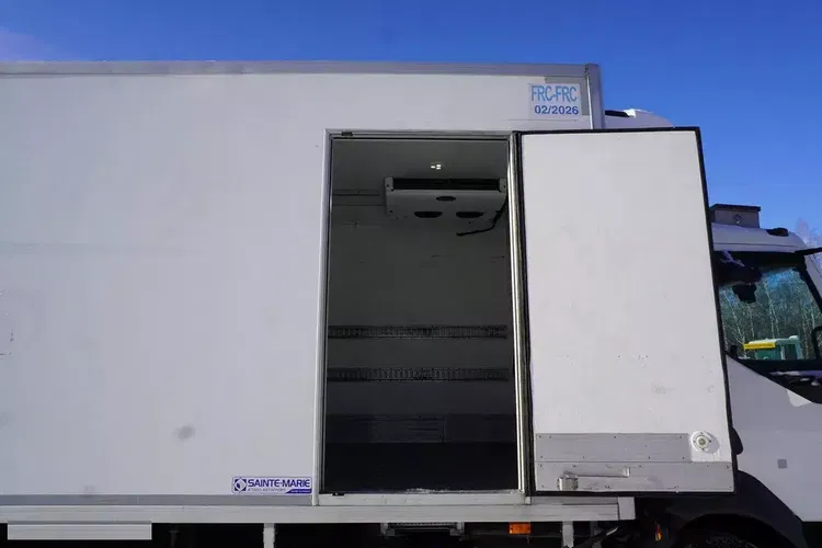 Renault D210 12T / Chłodnia Bitemperatura / 3 sztuki / 70 tys.km zdjęcie 12