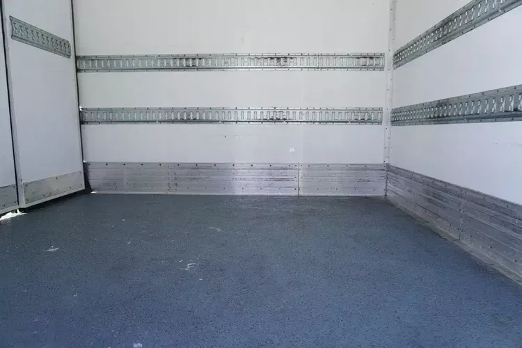 Renault D210 12T / Chłodnia Bitemperatura / 3 sztuki / 70 tys.km zdjęcie 14