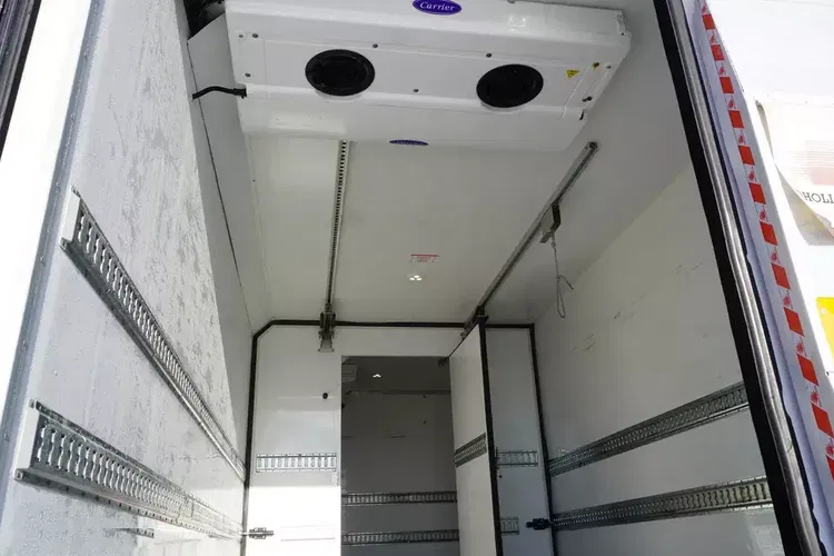 Renault D210 12T / Chłodnia Bitemperatura / 3 sztuki / 70 tys.km zdjęcie 7