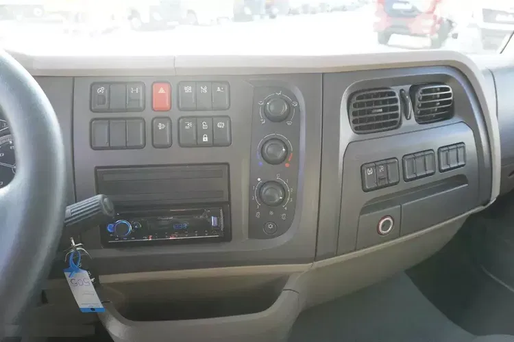 DAF LF 12.210 kontener 18 palet z windą / 50 tys.km /2024 zdjęcie 12