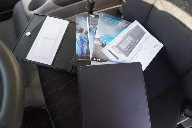 DAF LF 12.210 kontener 18 palet z windą / 50 tys.km /2024 zdjęcie 17