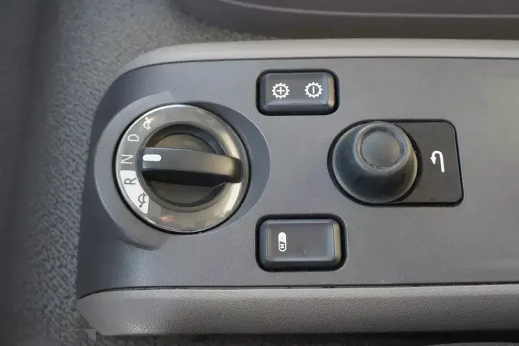 DAF LF 12.210 kontener 18 palet z windą / 50 tys.km /2024 zdjęcie 21