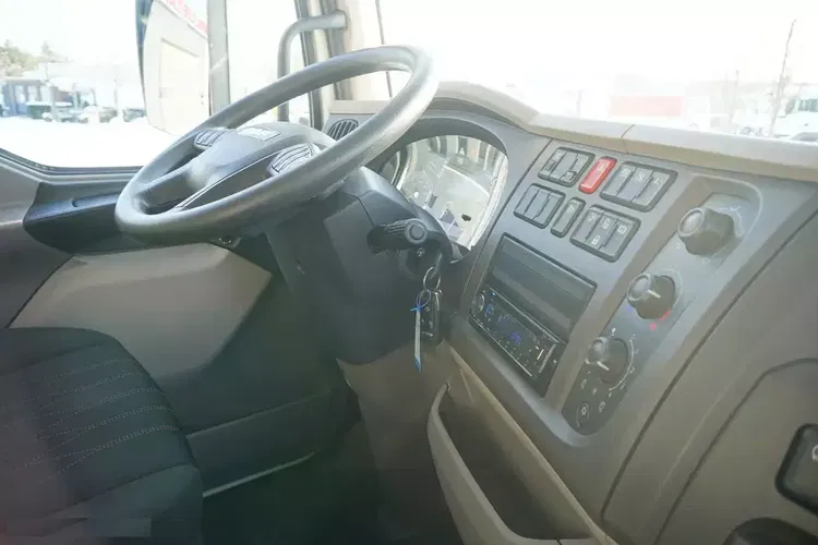 DAF LF 12.210 kontener 18 palet z windą / 50 tys.km /2024 zdjęcie 26