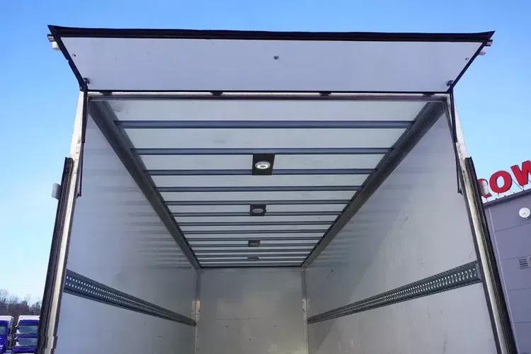 DAF LF 12.210 kontener 18 palet z windą / 50 tys.km /2024 zdjęcie 9