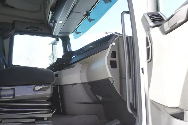 MAN TGX 26.470 6x2 Bitemperatura 19 palet / 200 tys.km / Retarder zdjęcie 26