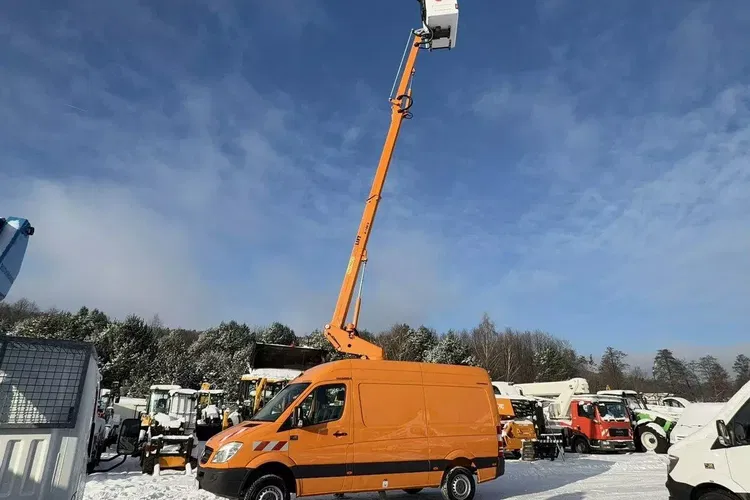 Mercedes Sprinter zdjęcie 18