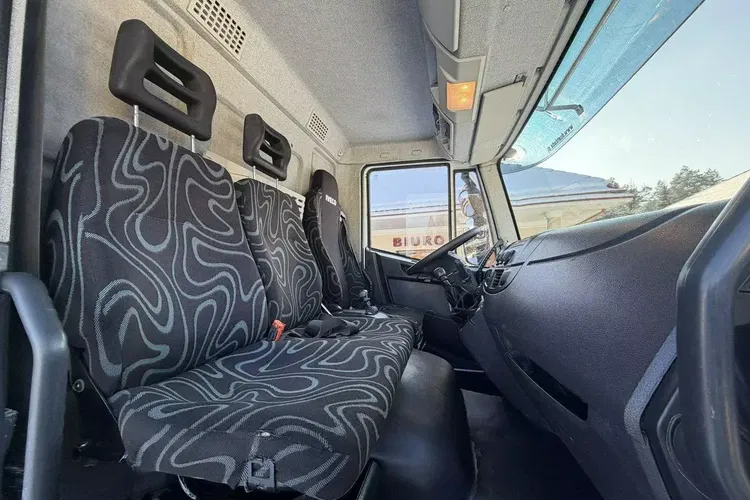 Iveco EUROCARGO ML 120E22 Laweta Platforma Pomoc Drogowa zdjęcie 26