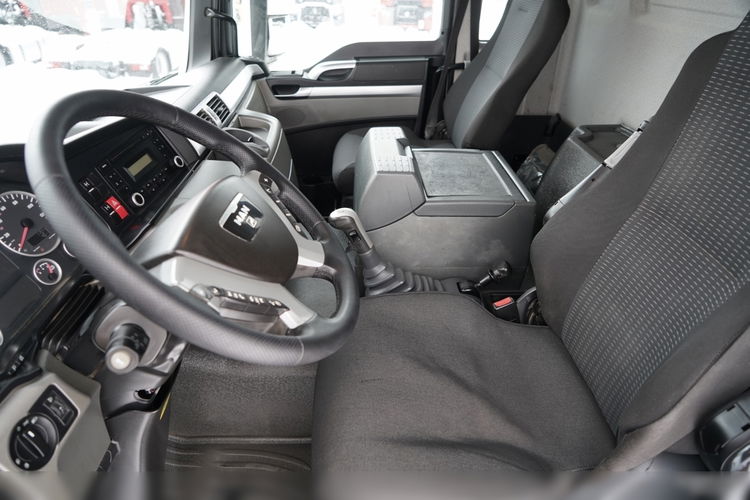 MAN TGS 26.360 / 6X4 / 2 STRONNA WYWROTKA / HYDROBURTA / BORDMATIC UAL  zdjęcie 39