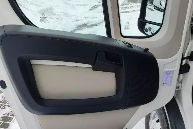 Peugeot Boxer zdjęcie 16