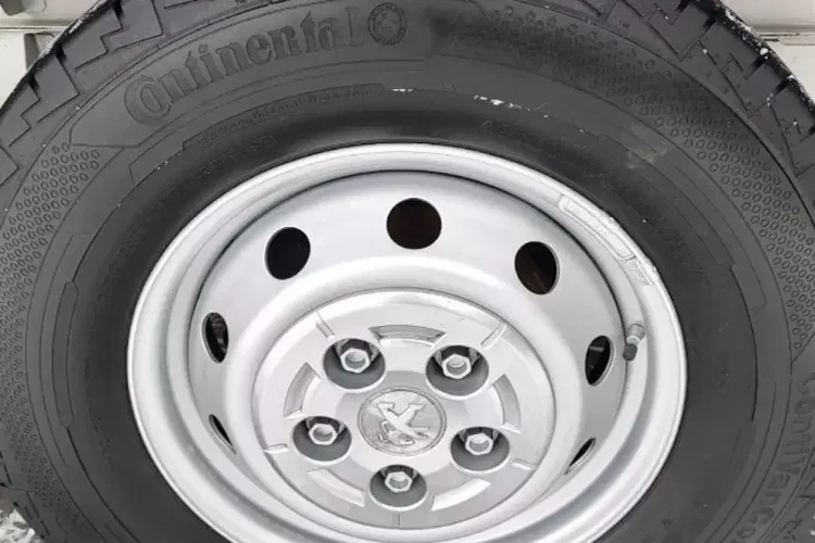 Peugeot Boxer zdjęcie 36