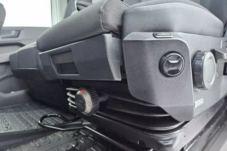 Volkswagen Crafter L4H2 54999zł NETTO 2.0TDi/140KM zdjęcie 22