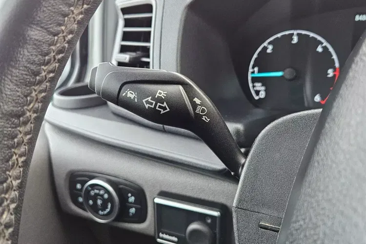 Ford transit-custom L2H2 79900zł NETTO Zabudowa warsztatowa 2.0TdCi/170KM zdjęcie 28