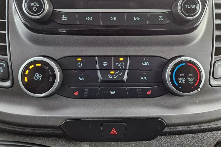 Ford transit-custom L2H2 79900zł NETTO Zabudowa warsztatowa 2.0TdCi/170KM zdjęcie 37