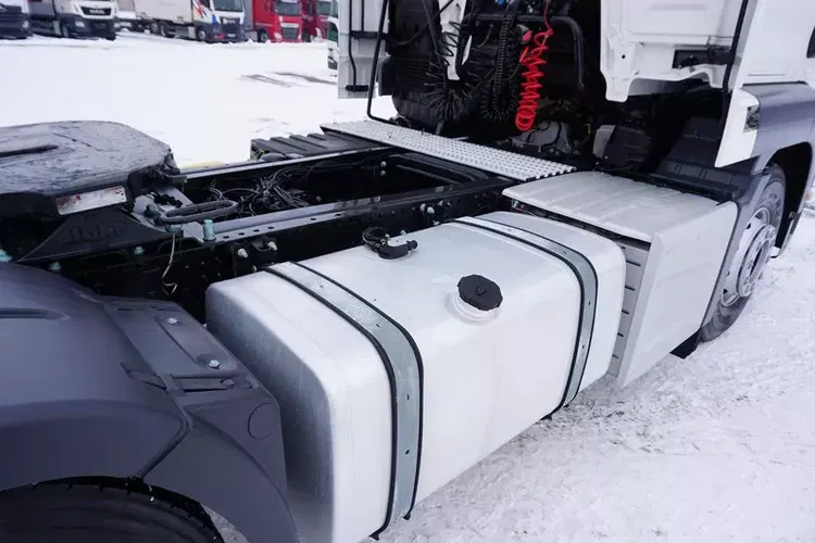 MAN TGS / 18.400 / EURO 6 / ACC / MAŁY PRZEBIEG zdjęcie 14