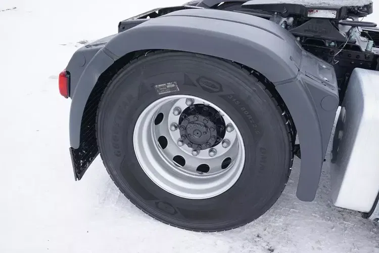 MAN TGS / 18.400 / EURO 6 / ACC / MAŁY PRZEBIEG zdjęcie 19