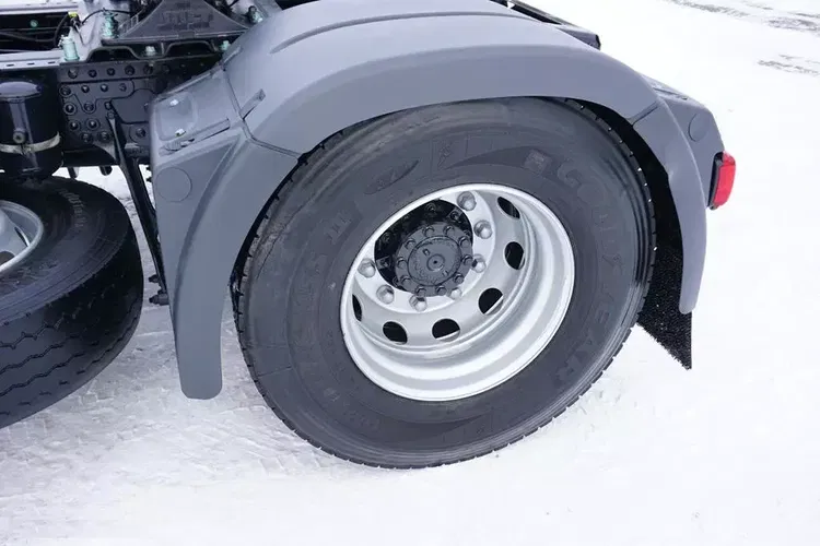 MAN TGS / 18.400 / EURO 6 / ACC / MAŁY PRZEBIEG zdjęcie 27